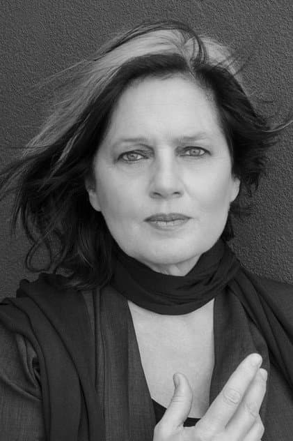 Julie McInnes