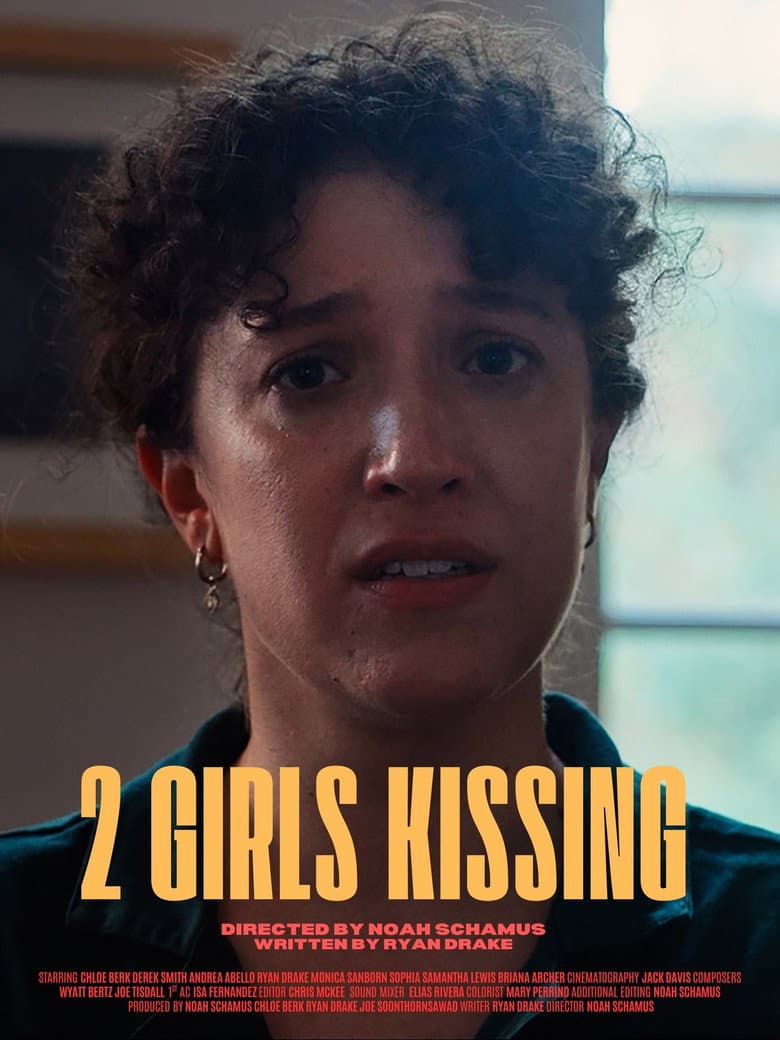2 Girls Kissing